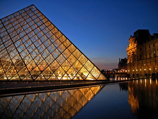 LOUVRE